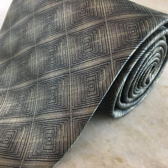 BILL BLASS SILK TIE - Picture 14 of 14